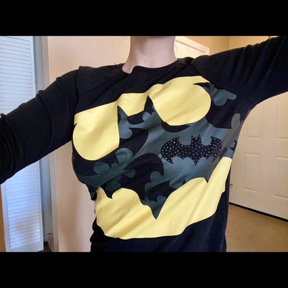 Batman Sweater - Picture 2 of 8